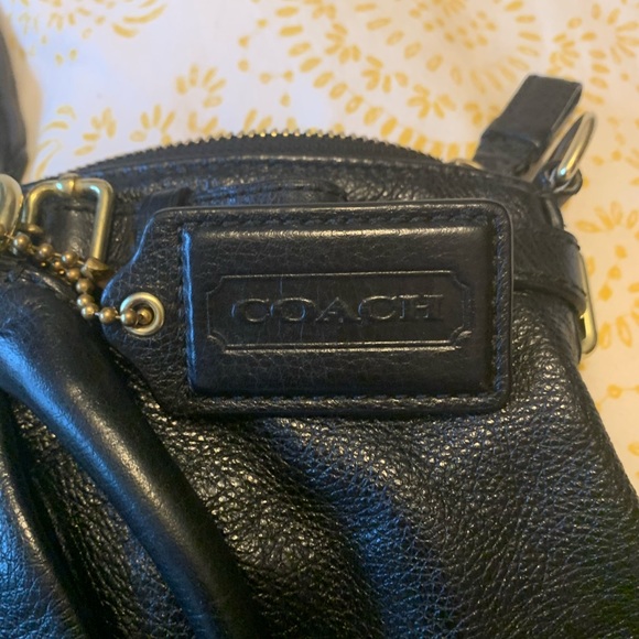 Authentic leather Coach bag - Picture 3 of 8